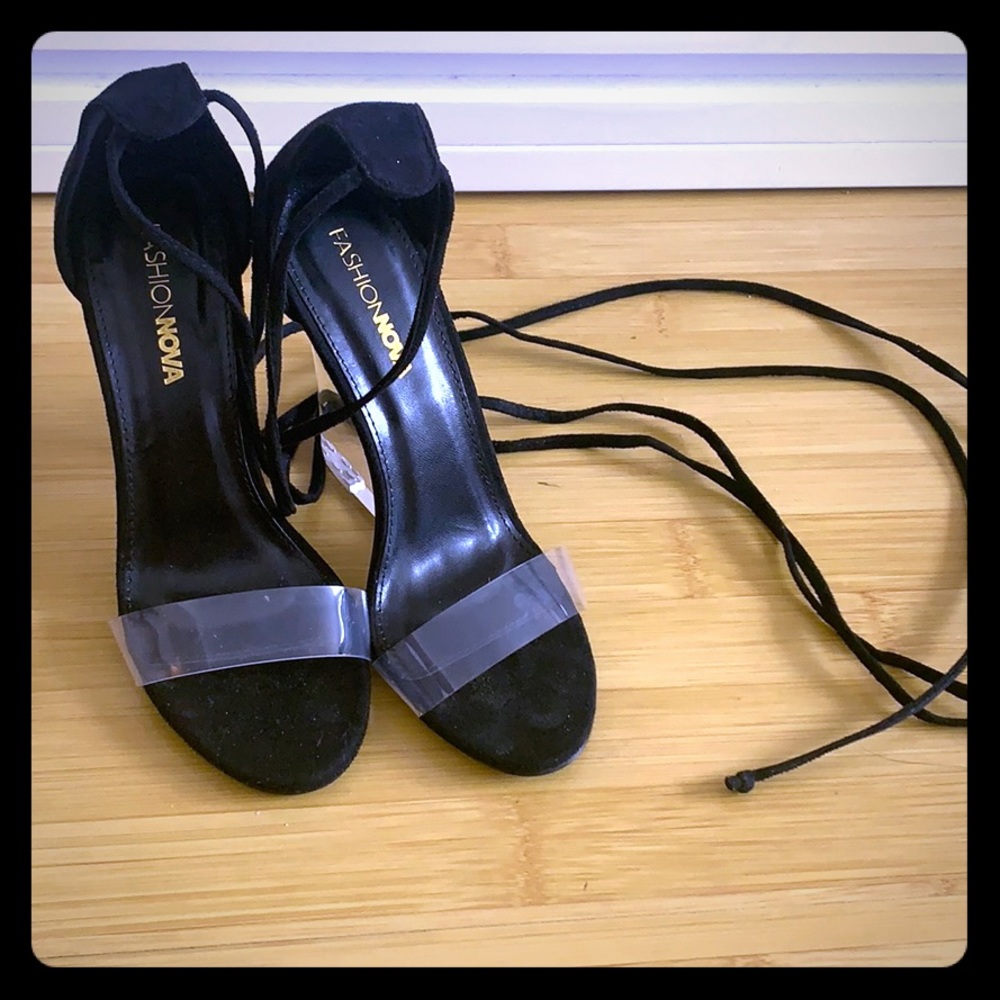 Black and clear wedges